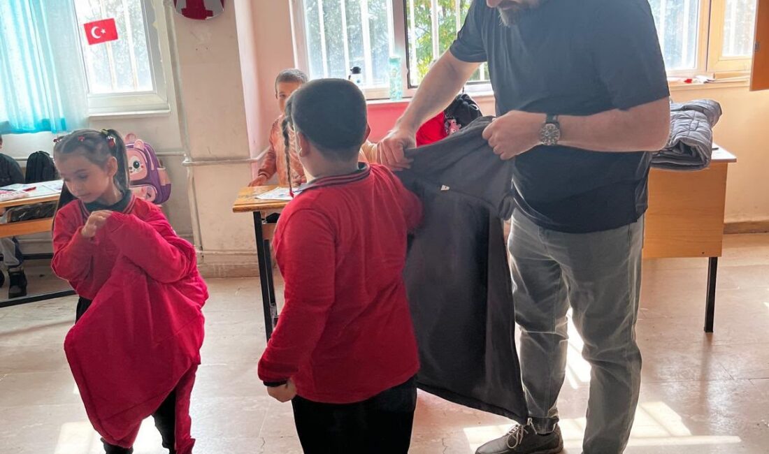 Diyarbakır'ın Çermik ve Çüngüş ilçesinde 200 öğrenciye mont ve bot