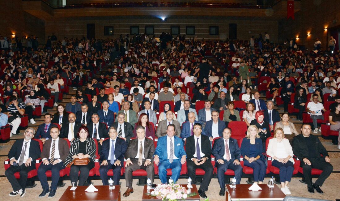 Dicle Üniversitesinde 2026-2027 Eğitim-Öğretim Yılına yeni başlayan öğrenciler için İlk