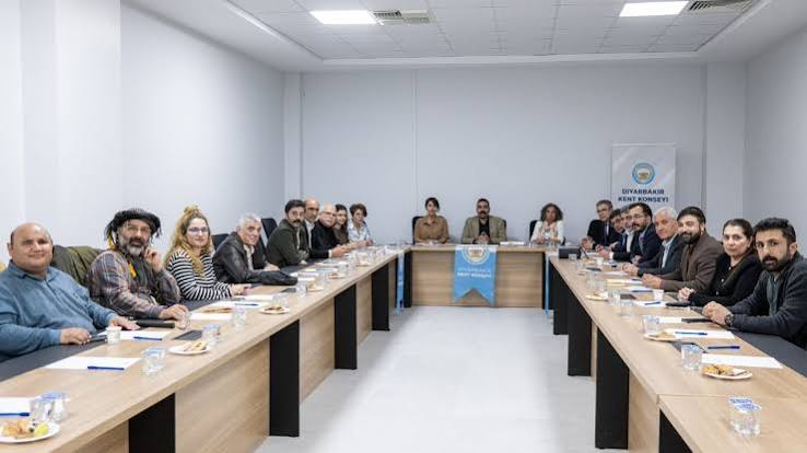 Diyarbakır Kent Konseyi son günlerde Diyarbakır-Silvan yolu üzerindeki Seyrantepe güzergâhında