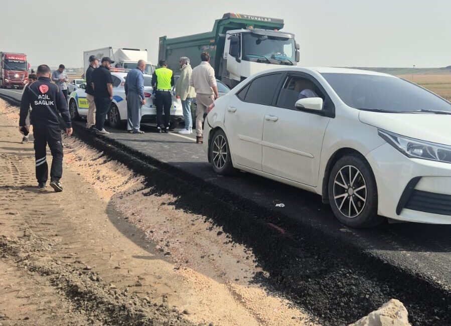 Diyarbakır’ın Çınar ilçesinde 3 aracın karıştığı zincirleme trafik kazasında 7