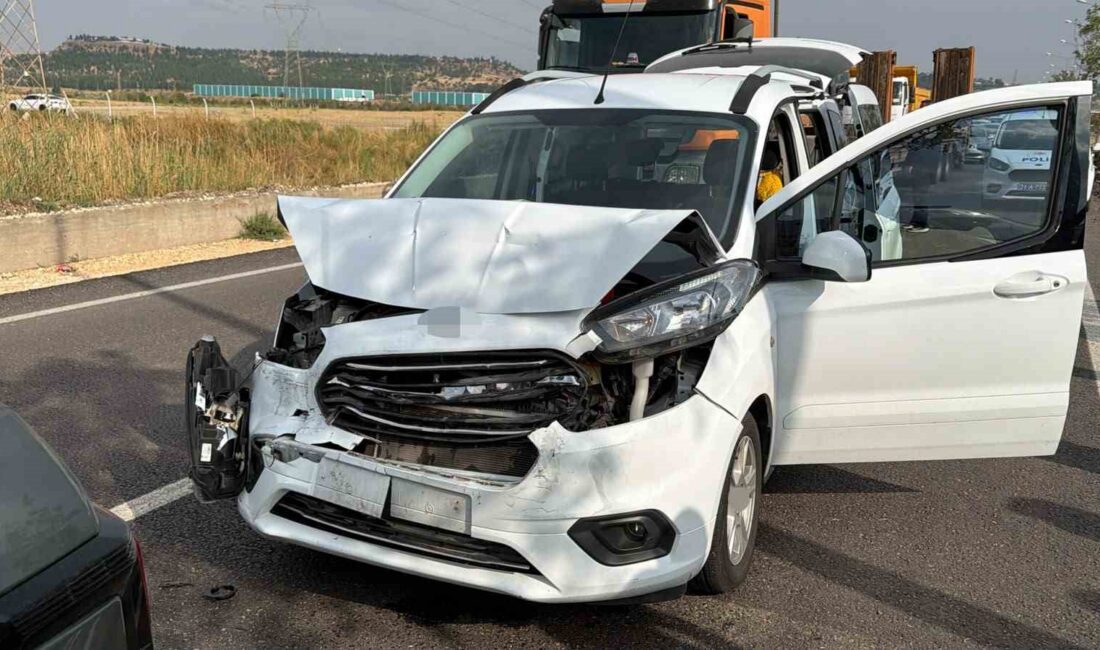 Diyarbakır’da iki aracın çarpışması sonucu meydana gelen trafik kazasında 3