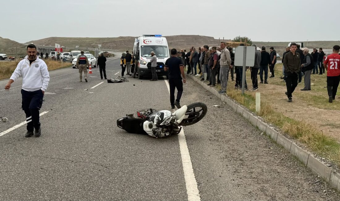 Diyarbakır’ın Bismil ilçesinde, minibüs ile motosikletin çarpışması sonucu meydana gelen