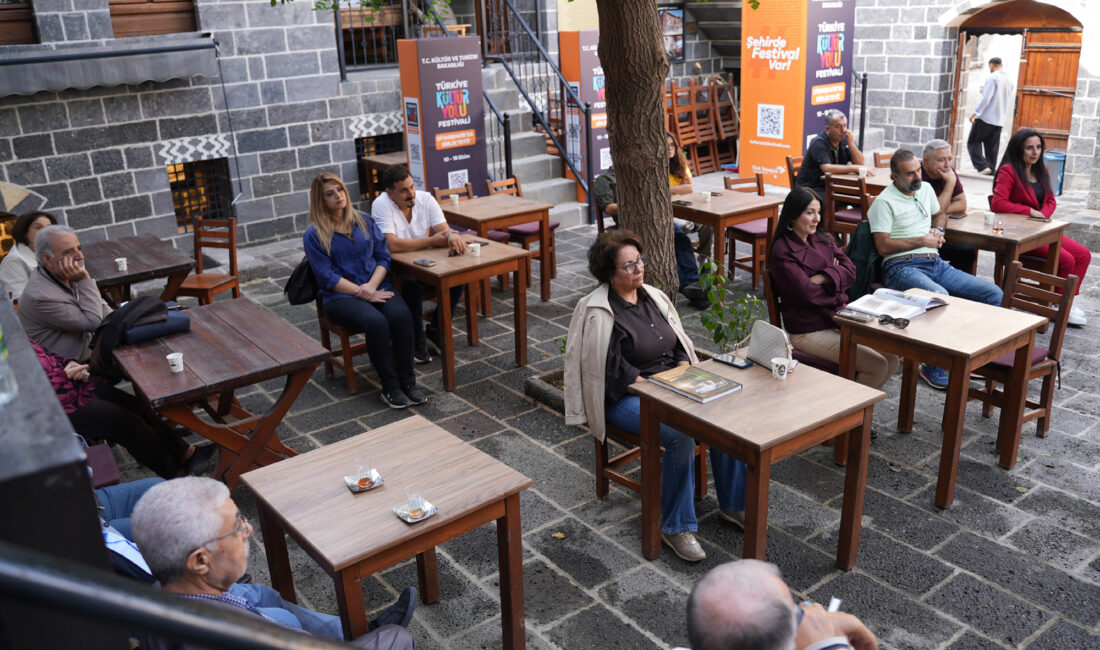 Kültür ve Turizm Bakanlığı tarafından düzenlenen Diyarbakır Kültür Yolu Festivali,