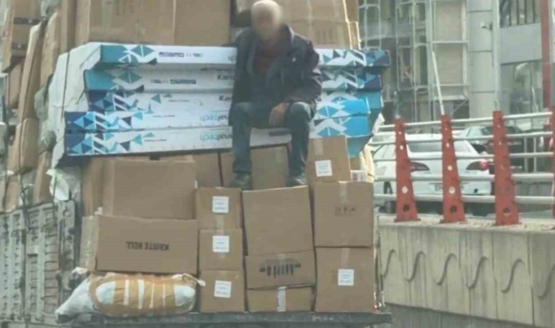 Diyarbakır’da kamyonetteki kolilerin üzerinde oturarak yolculuk eden şahsın canını hiçe