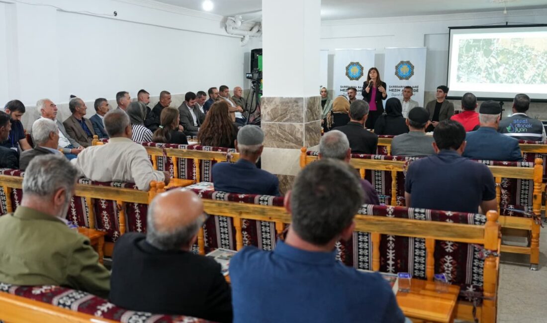 Diyarbakır Büyükşehir Belediyesi Eşbaşkanları Serra Bucak ve Emin Ay, Silvan’da