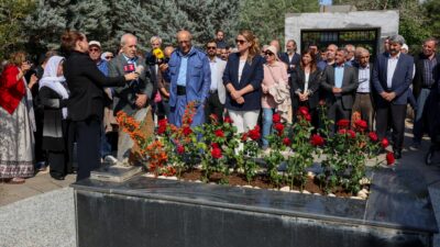 Eşbaşkanları Serra Bucak ile Emin Ay, Kürt edebiyatının önemli isimlerinden